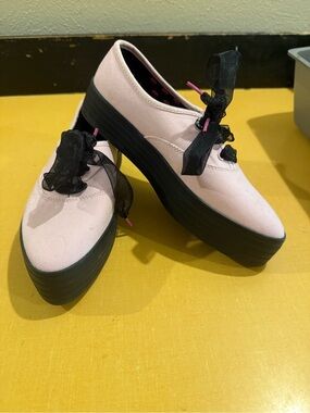 Keds Light Pink Canvas Platform Lace-Up Shoes with Black Sole